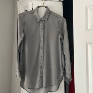 Gap grey long sleeved button up